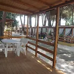 Grand Charme Voor 4 Personen Op River Village - Joycasa キャンプ場 *