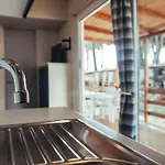Grand Charme Voor 4 Personen Op River Village - Joycasa キャンプ場