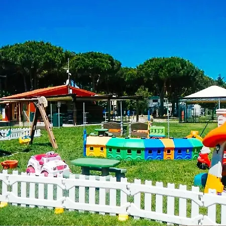 Grand Charme Voor 4 Personen Op River Village - Joycasa Camping