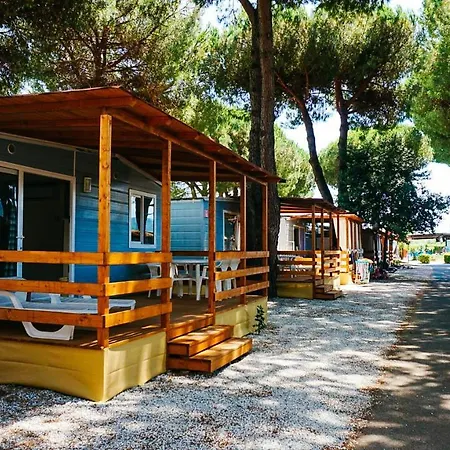 Kemping Grand Charme Voor 4 Personen Op River Village - Joycasa