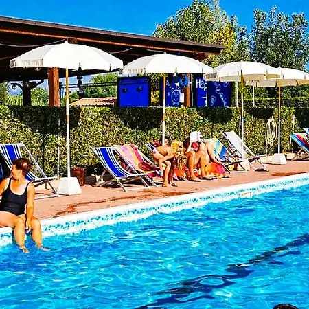 Grand Charme Voor 4 Personen Op River Village - Joycasa مكان تخييم *