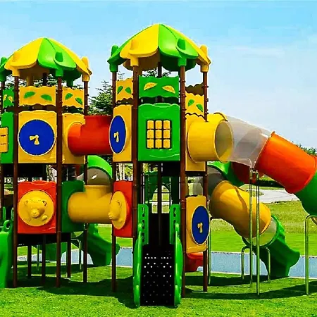 Grand Charme Voor 4 Personen Op River Village - Joycasa 阿梅利亚